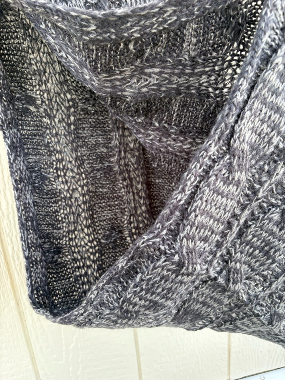 Unisex Large warm knitted long winter scarf Gray - Picture 9 of 15